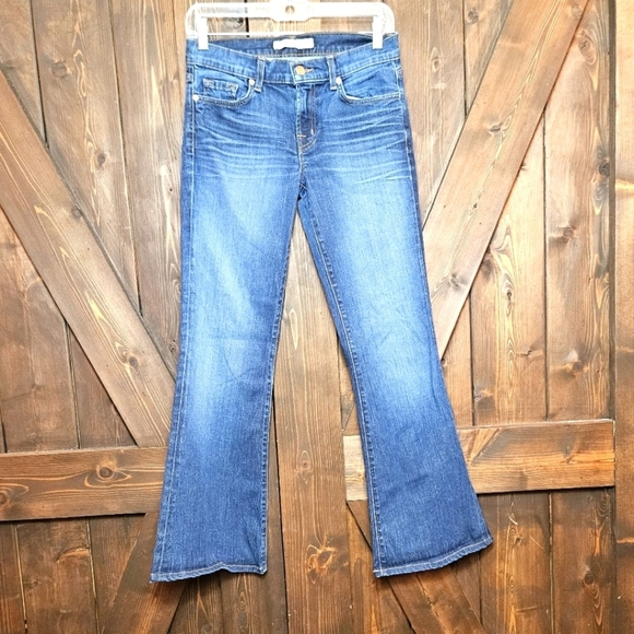 J Brand - BABE - Classic Low Rise FLARED JEANS // Medium wash stretch denim 27 - Picture 1 of 7